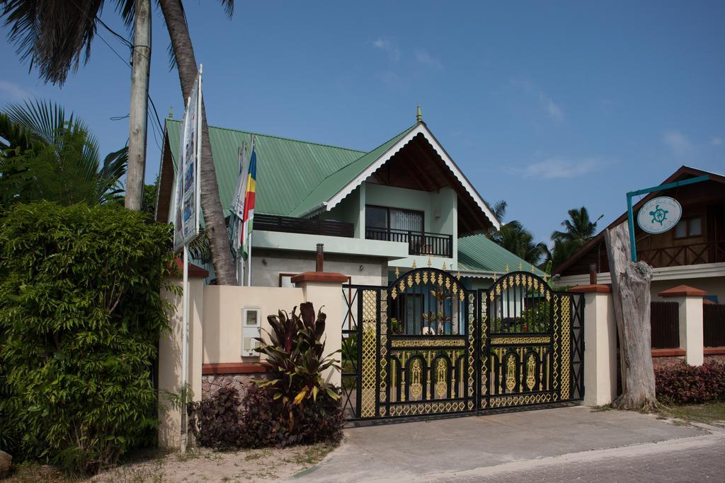 Le Relax Beach House La Digue Exterior photo